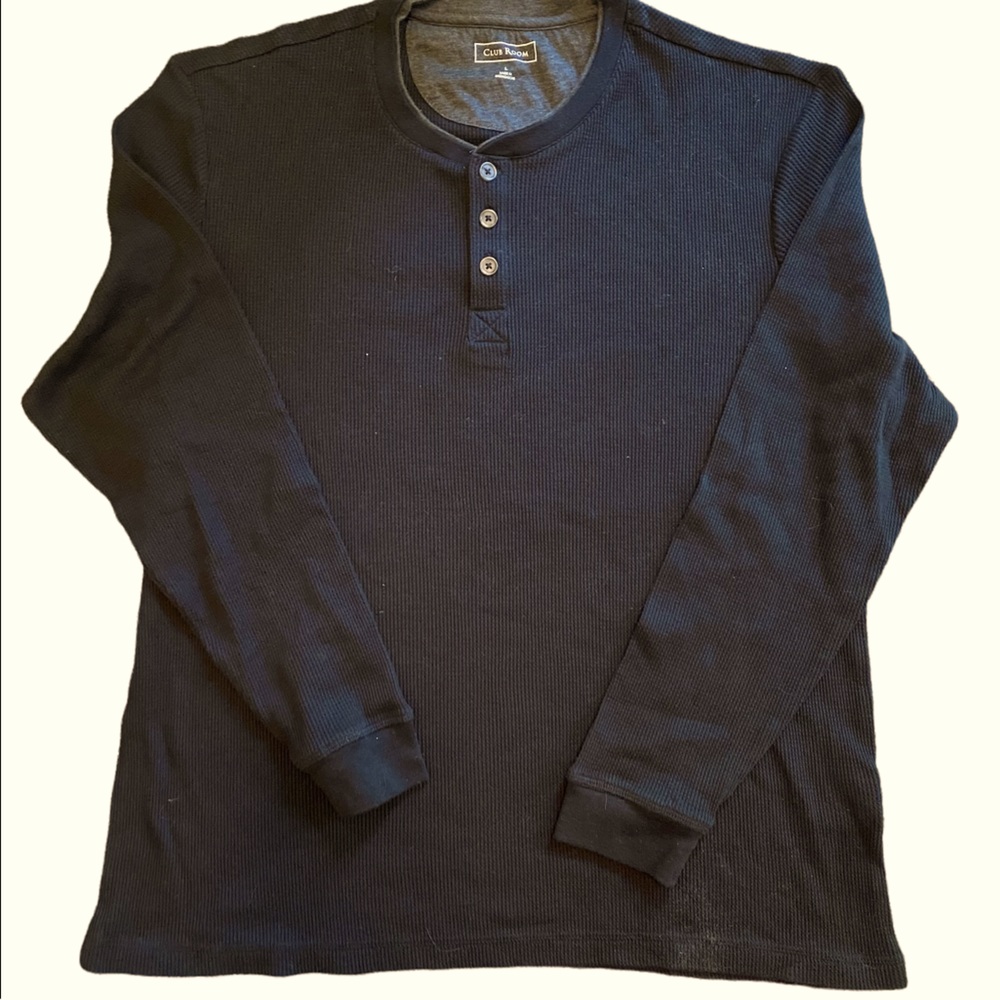 Men’s Club Room thermal Henley from Macy’s. Size Large
